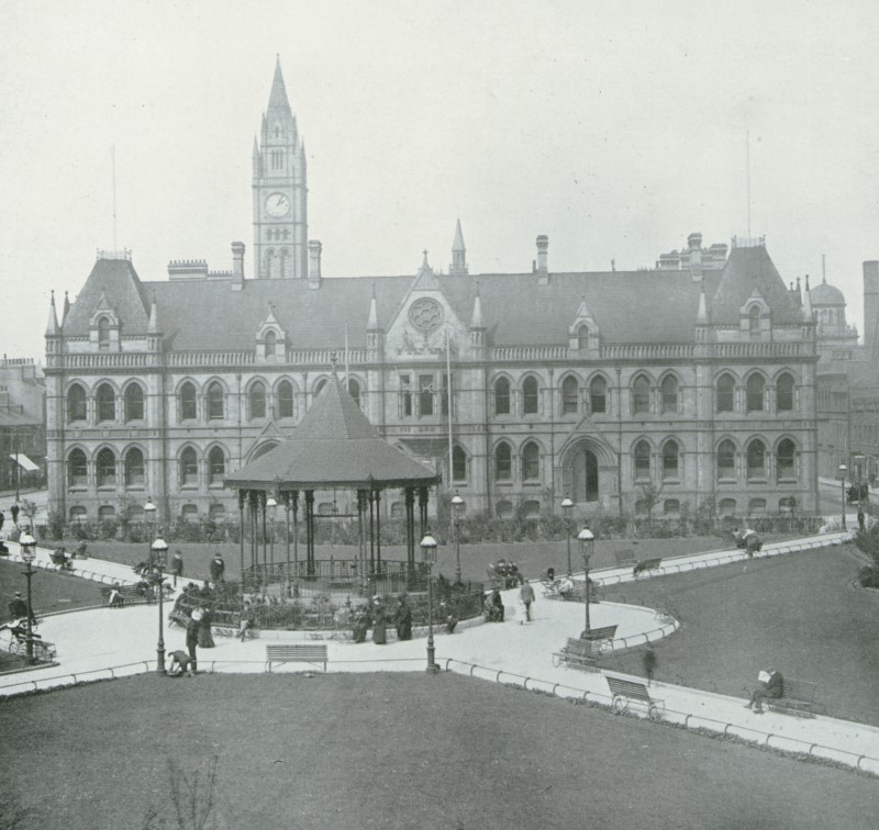 Old photo of Middlesbrough Town hall